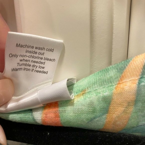 Catalog Favorites Multicolored Bird Feathers Tunic Top 1X - Picture 6 of 7